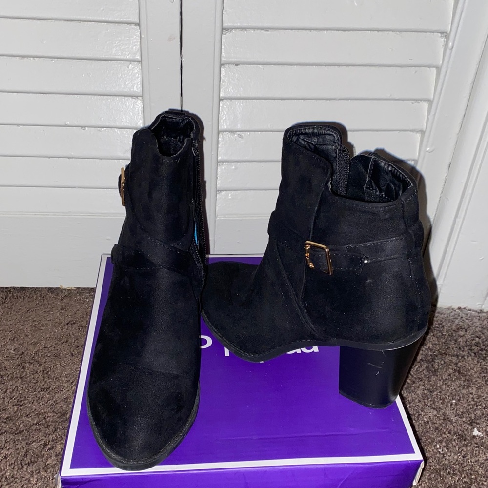 Women’s booties - Picture 4 of 5